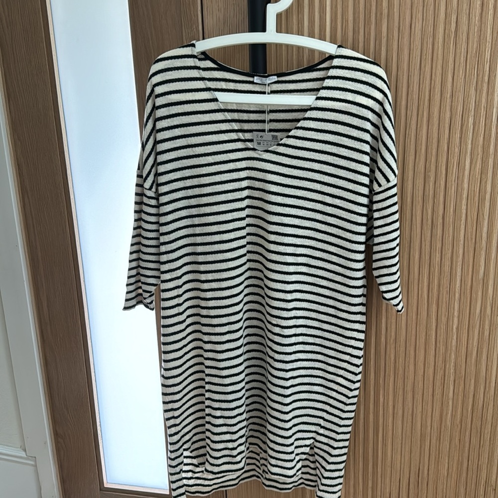 Brand new Zara Tunic dress Black striped Size M NWT! Women’s Medium